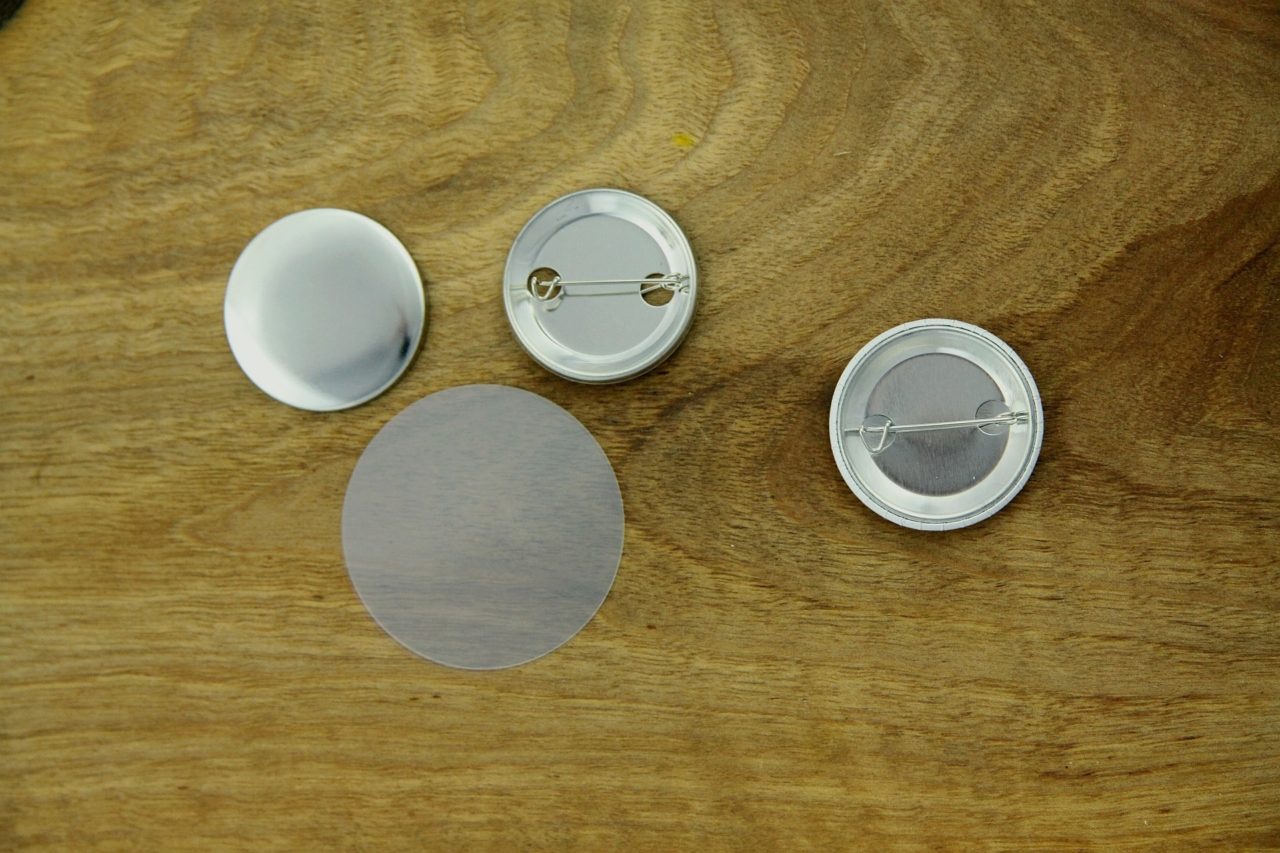 komponenty do przypinek 38mm z agrafką