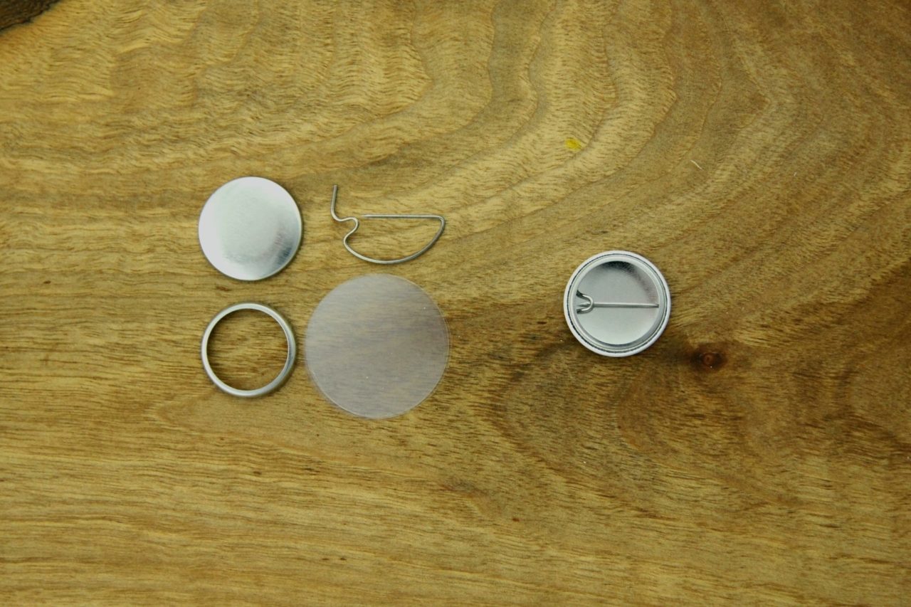 komponenty do przypinek 25mm z agrafką igłową