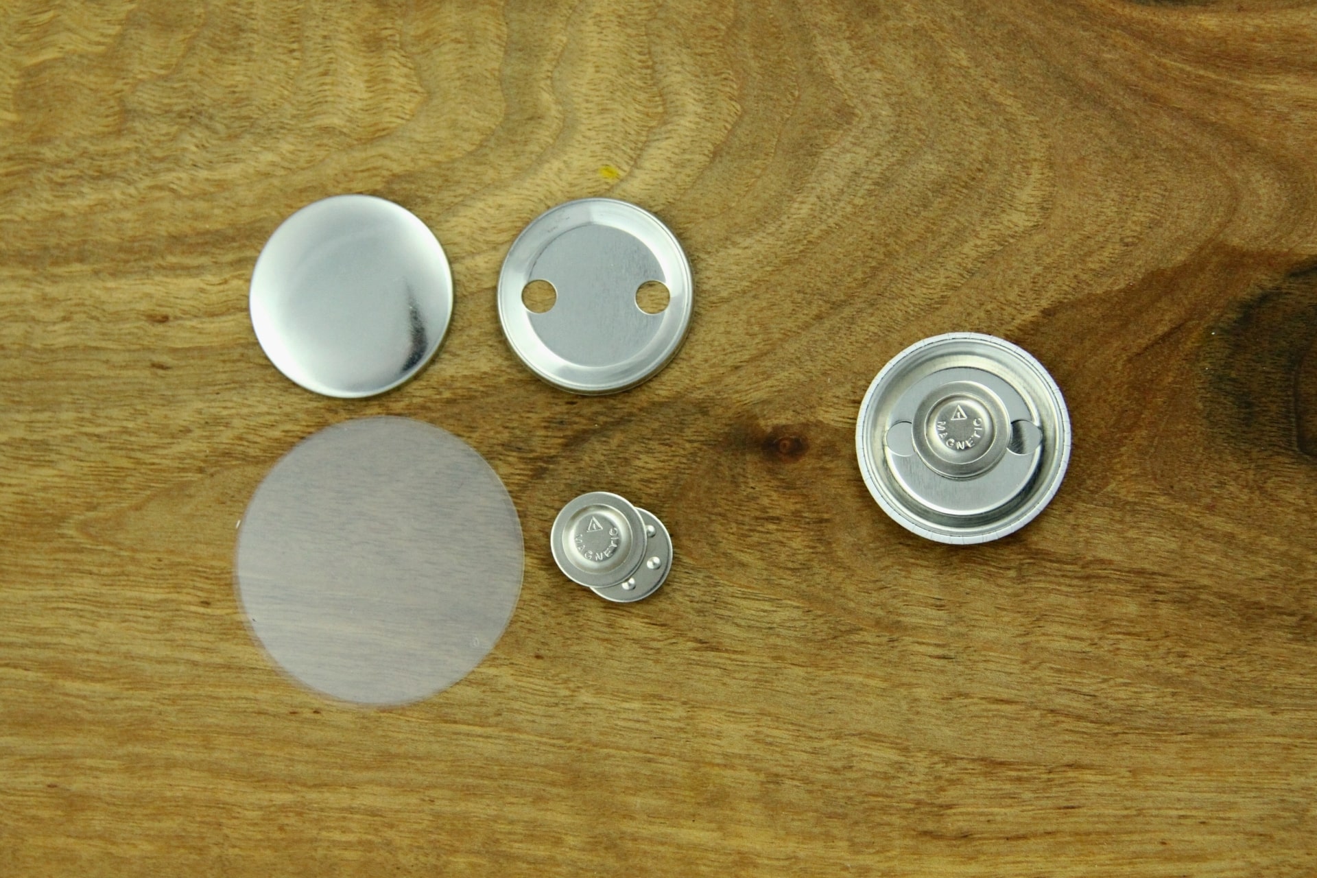 komponenty do przypinek 38mm z pojedynczym magnesem na ubranie