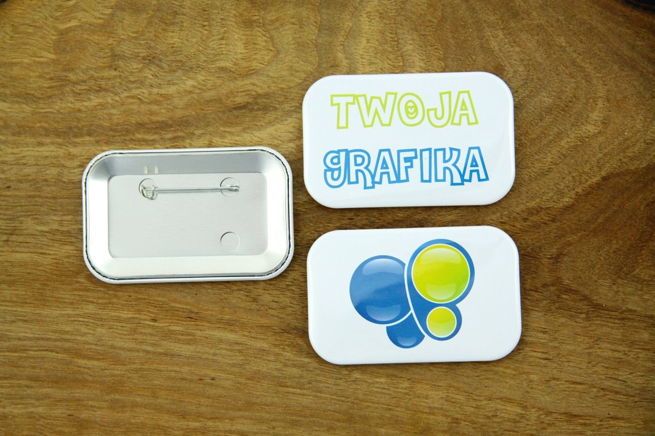 przypinki prostokątne z agrafką