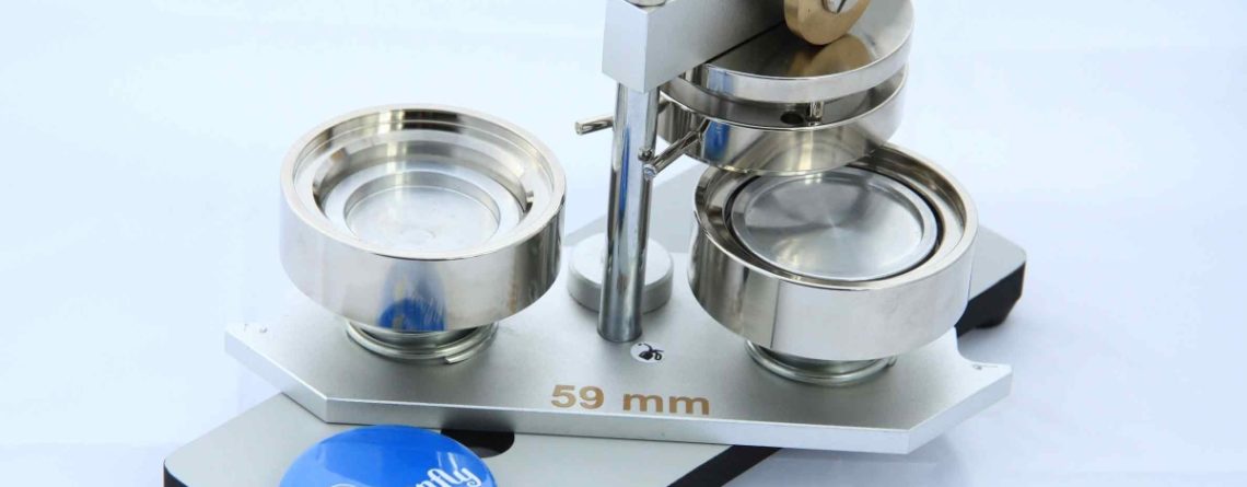 maszynka do przypinek Buttonfly - urządzenie do robienia przypinek