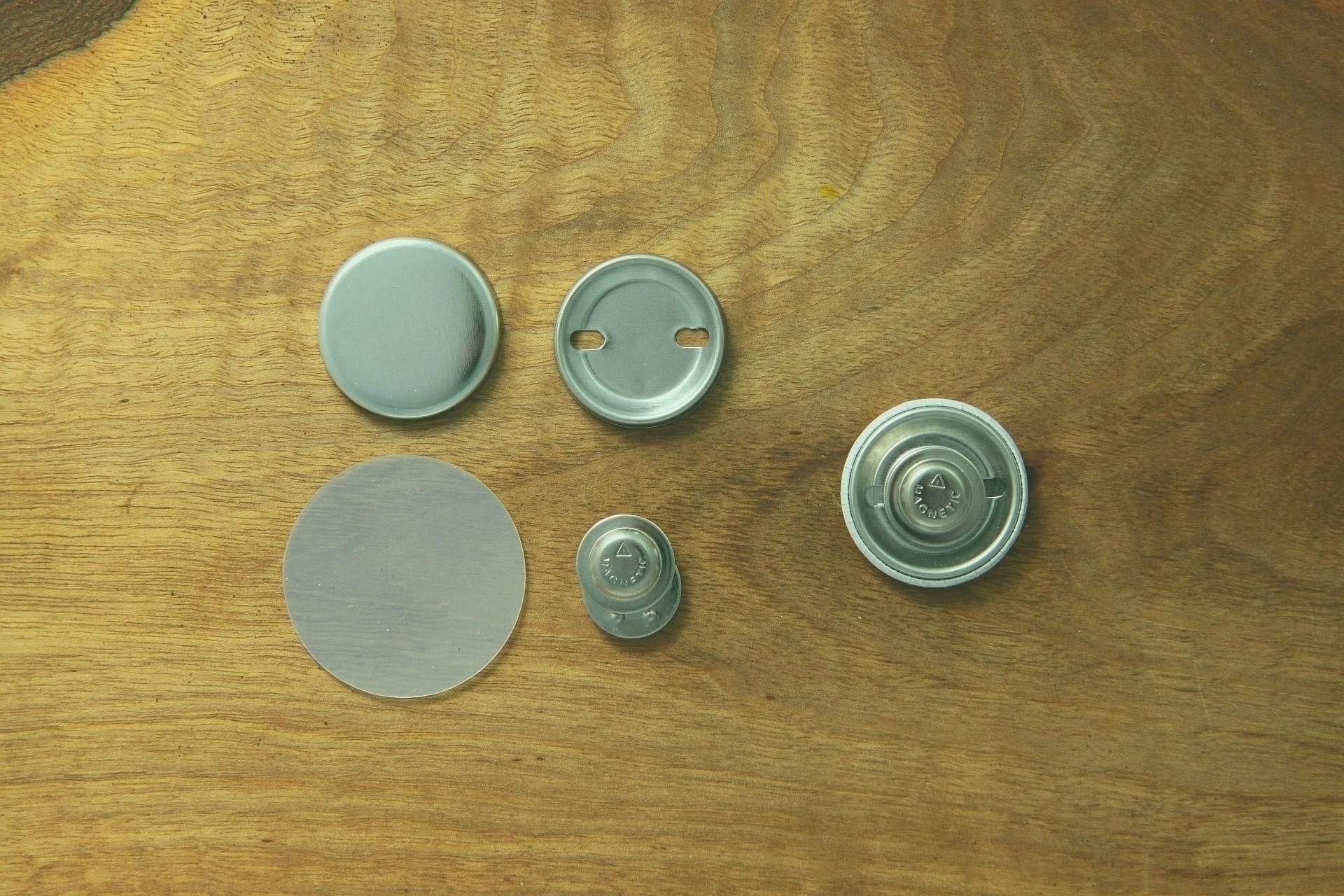 komponenty do przypinek z magnesem do ubrania 32 mm