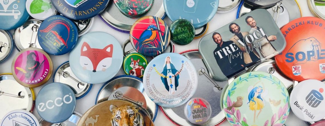 znaczek przypinka - realizacje