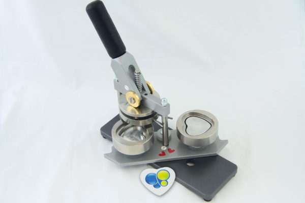 maszyna do przypinek serce KDI